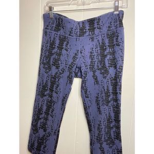 Under Armour Cropped Leggings Size Large